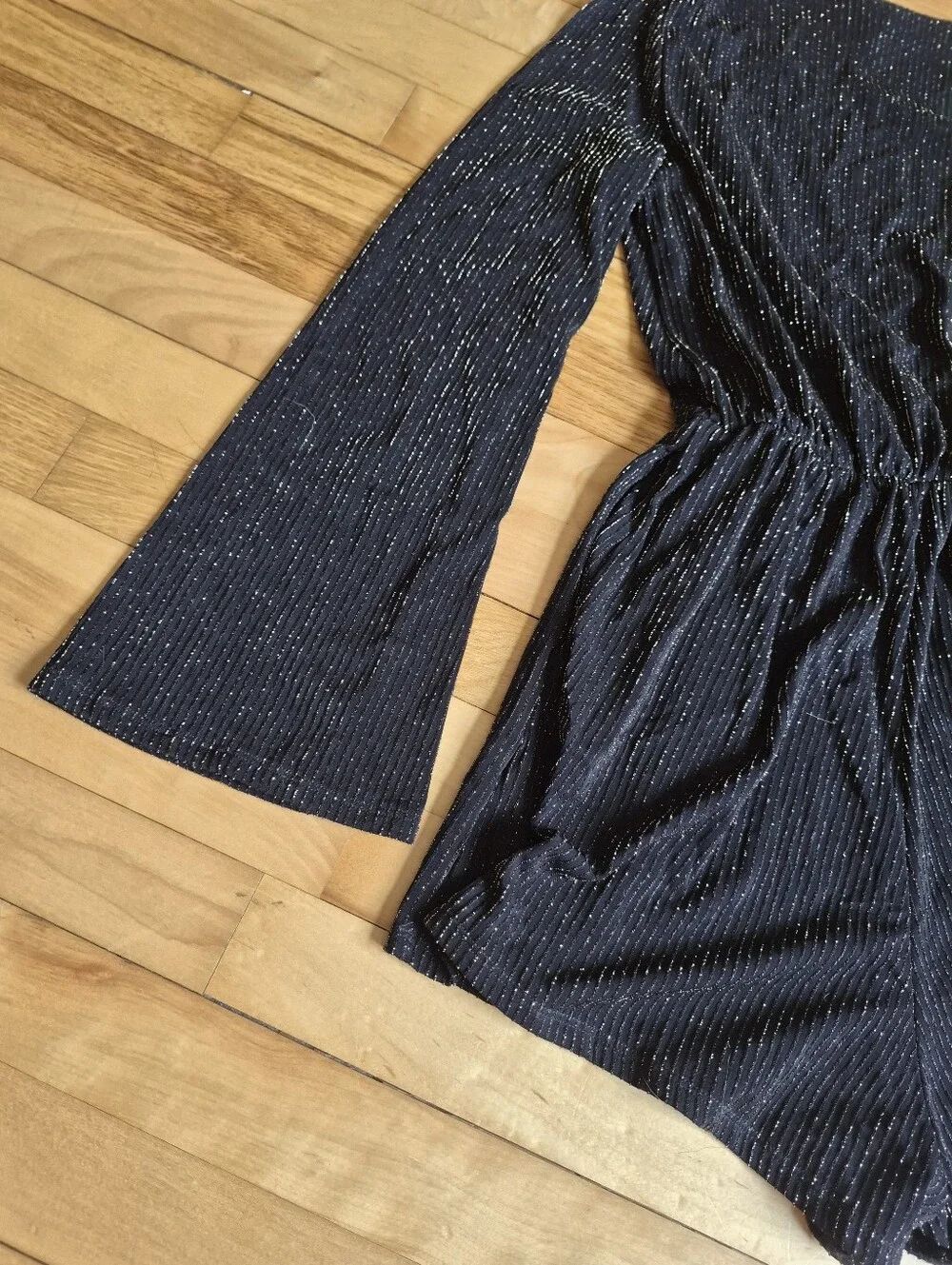 Black Metallic Sparkle Long-Sleeve Romper - Picture 9 of 11